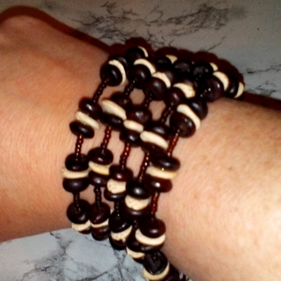 5 layer Memory Wire Bracelet - Picture 2 of 6